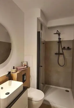 Uroczy Blisko Centrum - 10 Min Do Plazy شقة *