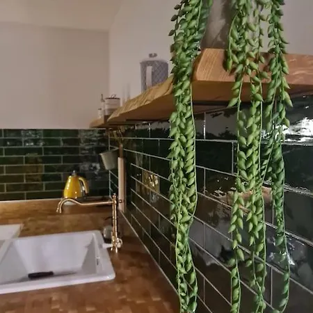 Uroczy Blisko Centrum - 10 Min Do Plazy شقة