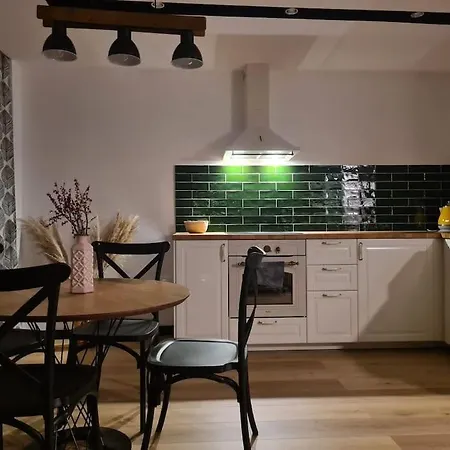 Uroczy Blisko Centrum - 10 Min Do Plazy Апартаменти *