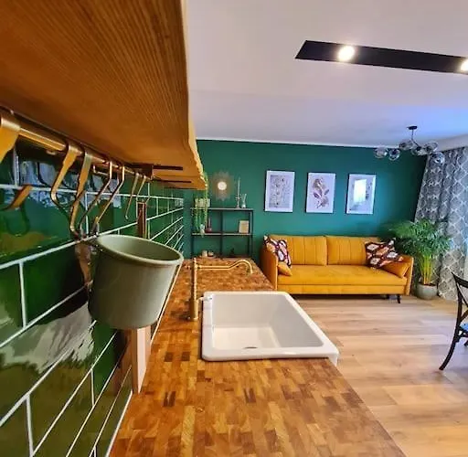 Uroczy Blisko Centrum - 10 Min Do Plazy Apartment Gdynia