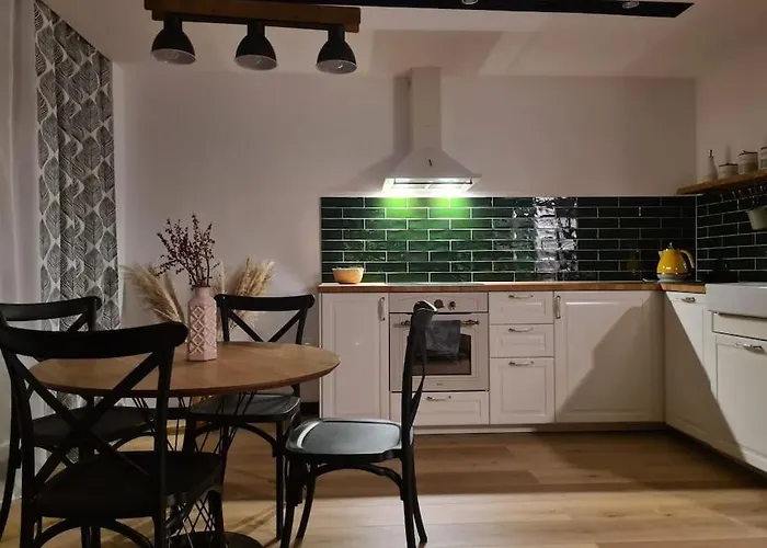 Uroczy Blisko Centrum - 10 Min Do Plazy Апартаменти *